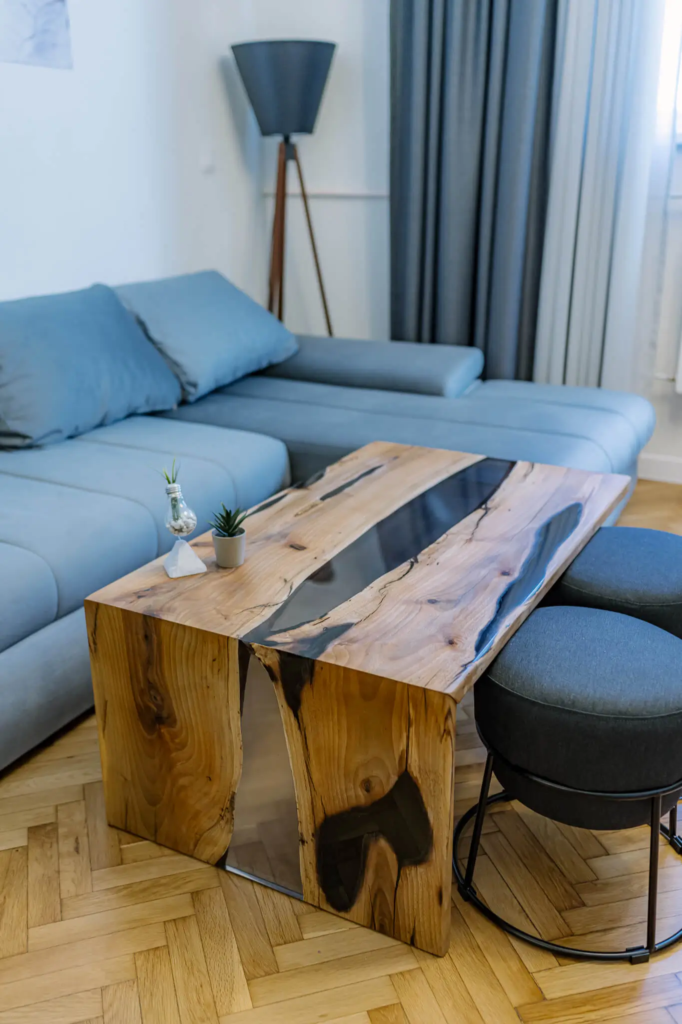 Epoxy table